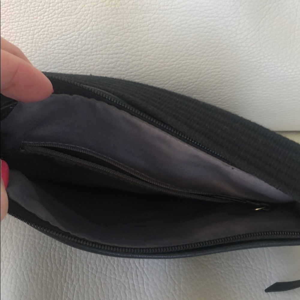 Coach cross body purse - Picture 3 of 3